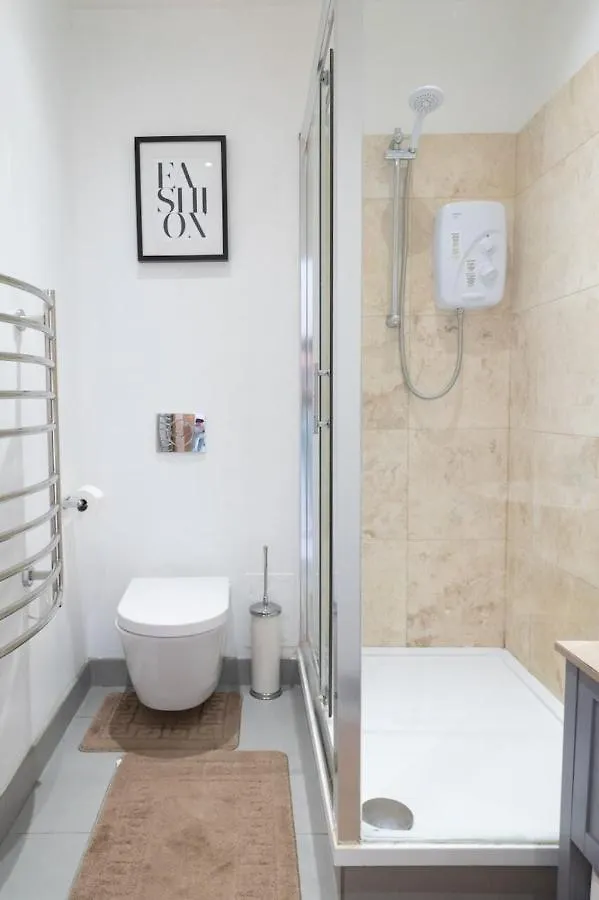 Trendy & Central 2Bd Flat -Brick Lane Shoreditch! Лондон